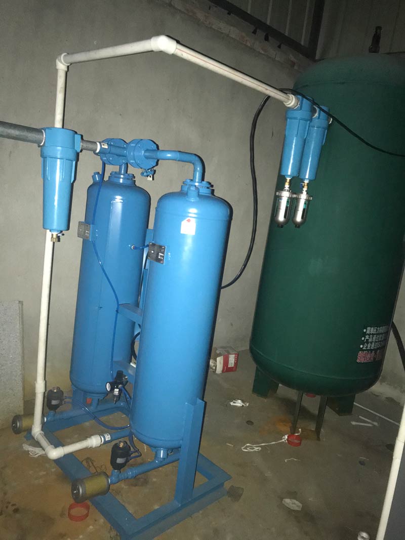 為什么在吸附干燥機(jī)進(jìn)氣口要裝設(shè)過濾器?